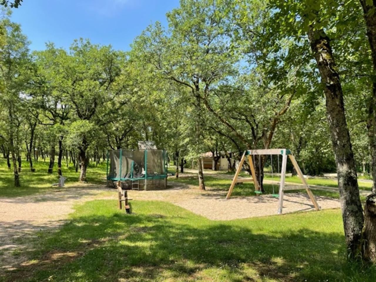 Lodges Du Bois Dodo - Ancien Camping De Bois Redon Septfonds Eksteriør bilde